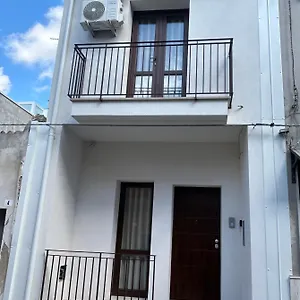 https://casa-leonardo-comiso.sicilyhotelsitaly.net